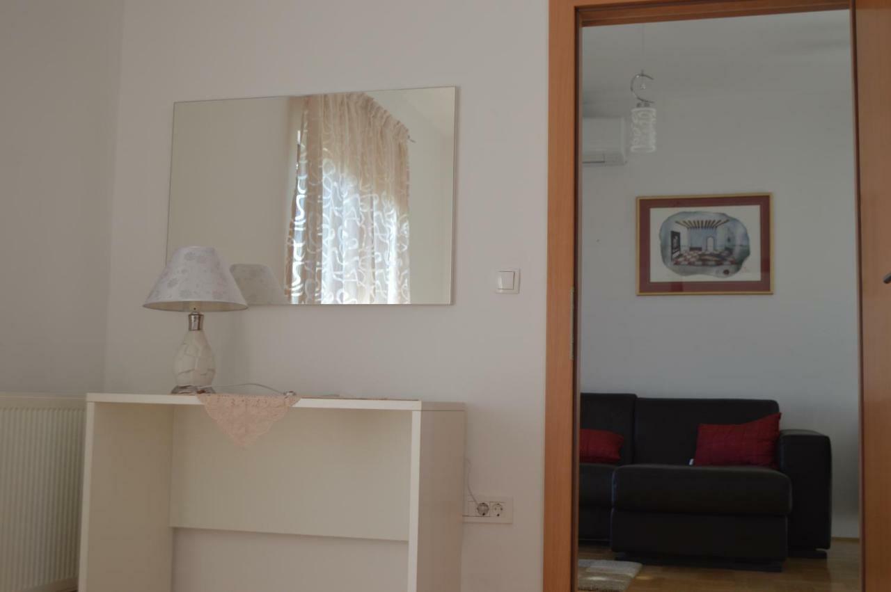 Sukošan Apartmani Mila מראה חיצוני תמונה